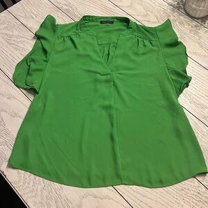 Tommy Hilfiger sleeveless top with‎ ruffle shoulders size small office dainty